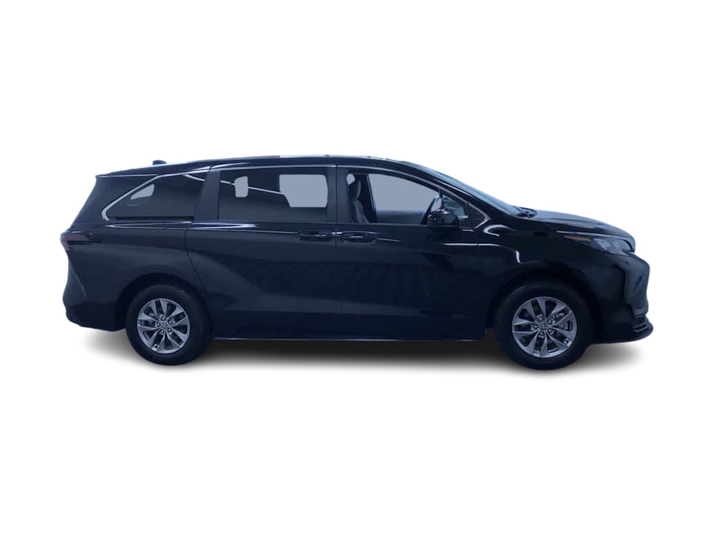 Thumbnail: 2026 Toyota Sienna - 35