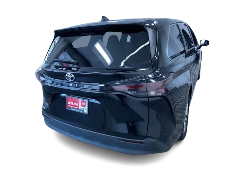 Thumbnail: 2026 Toyota Sienna - 21