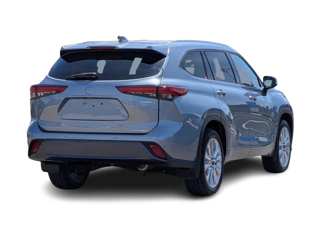 Thumbnail: 2023 Toyota Highlander - 19