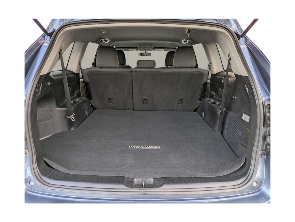 Thumbnail: 2015 Toyota Highlander - 16