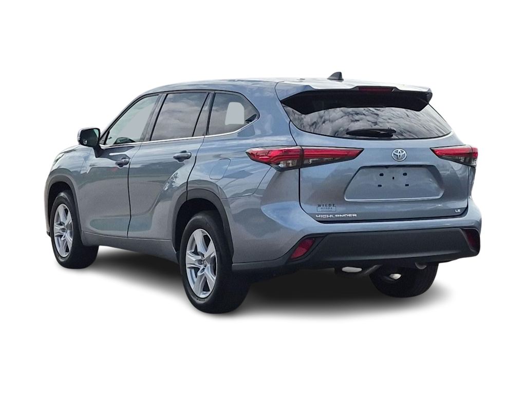 Thumbnail: 2022 Toyota Highlander - 4