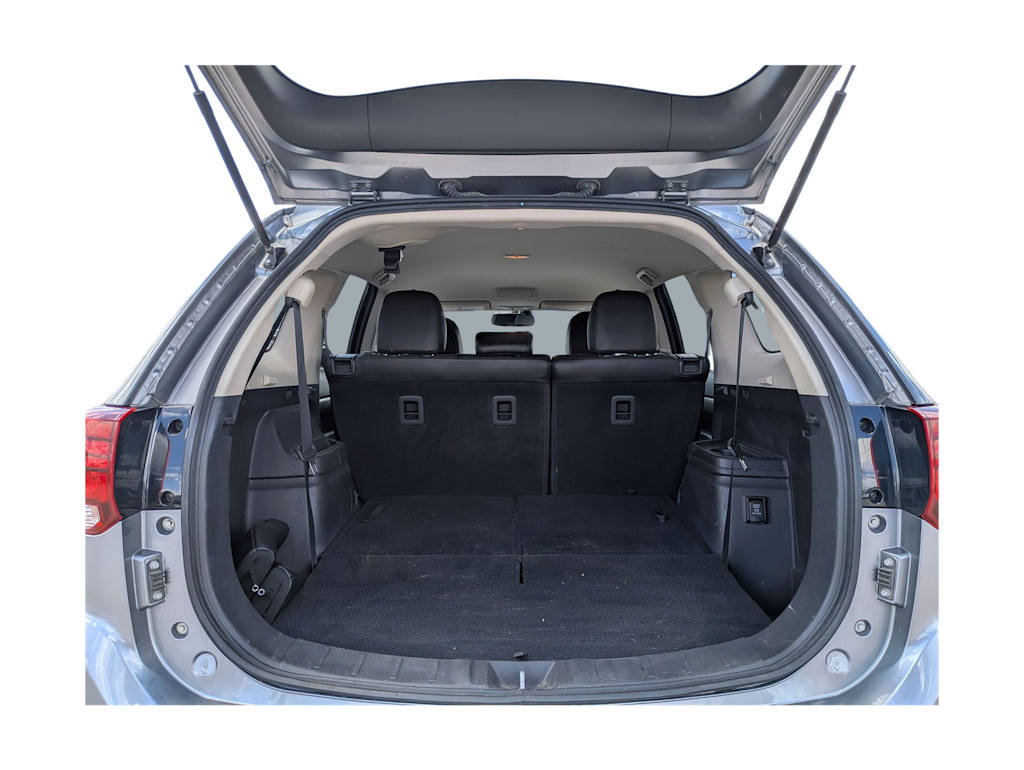 Thumbnail: 2017 Mitsubishi Outlander - 16
