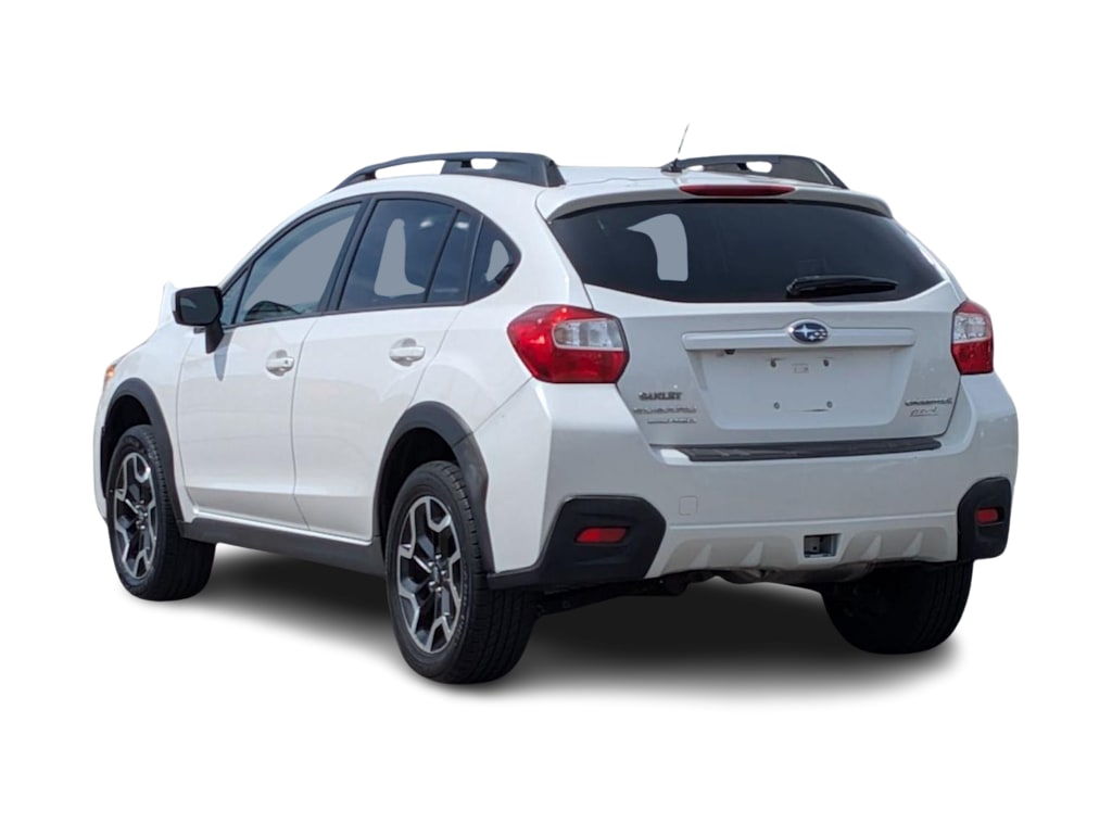 Thumbnail: 2017 Subaru Crosstrek - 4