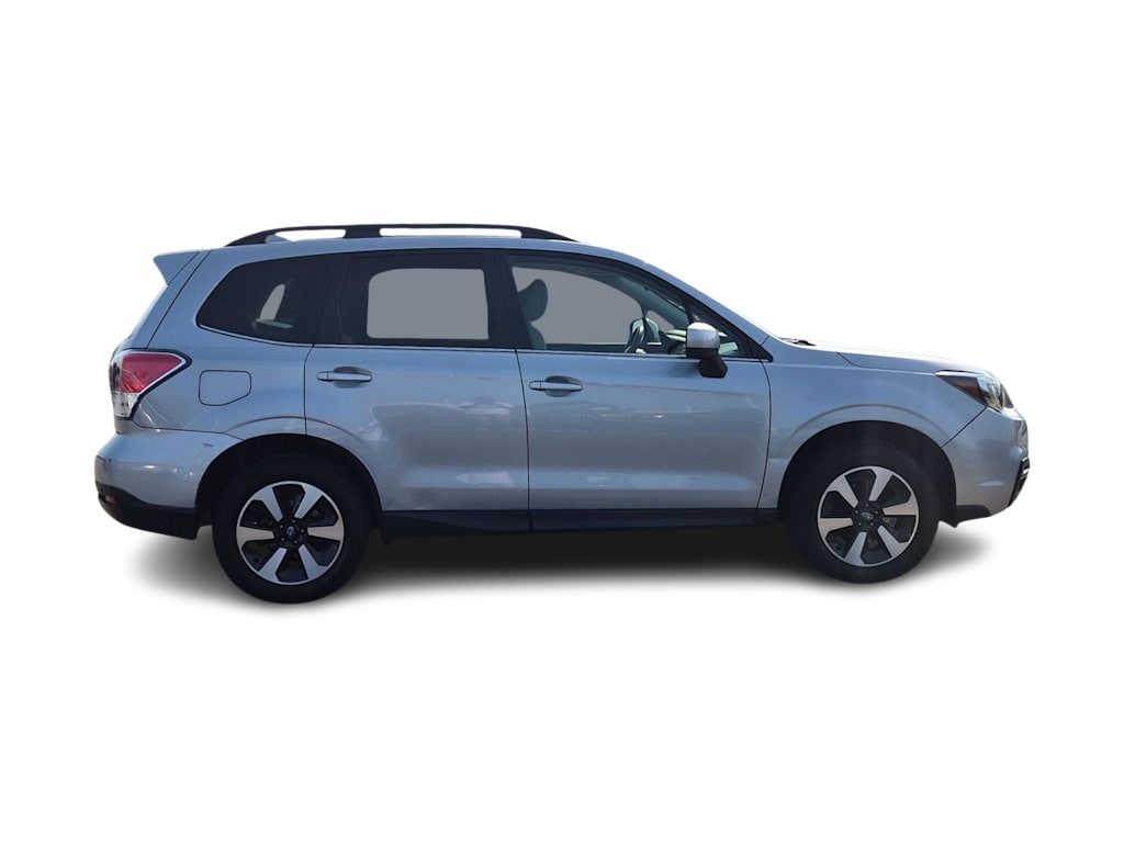 Thumbnail: 2017 Subaru Forester - 21