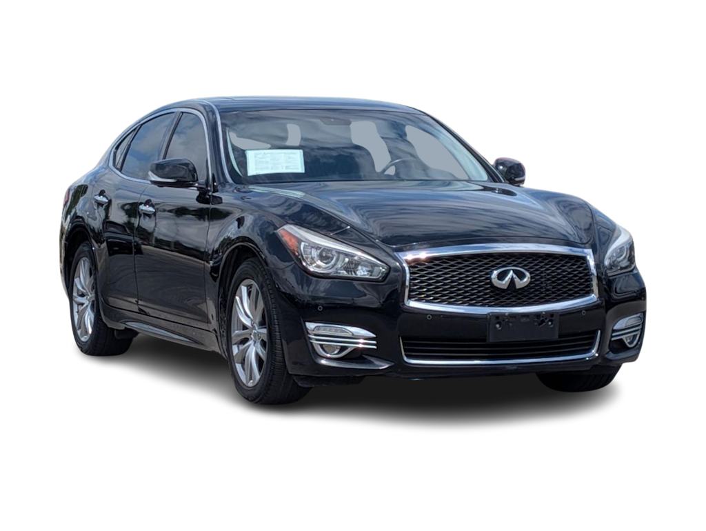 Thumbnail: 2018 INFINITI Q70 - 18