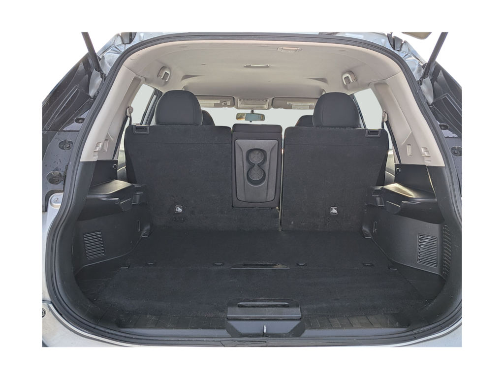 Thumbnail: 2017 Nissan Rogue - 16