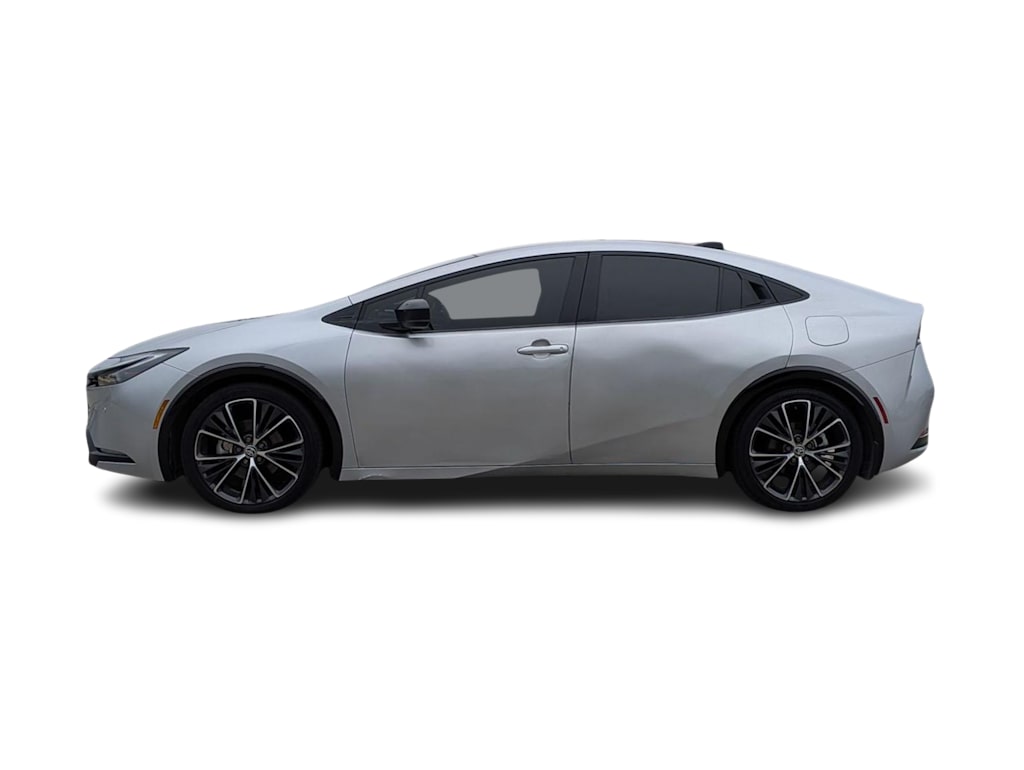 Thumbnail: 2024 Toyota Prius - 3