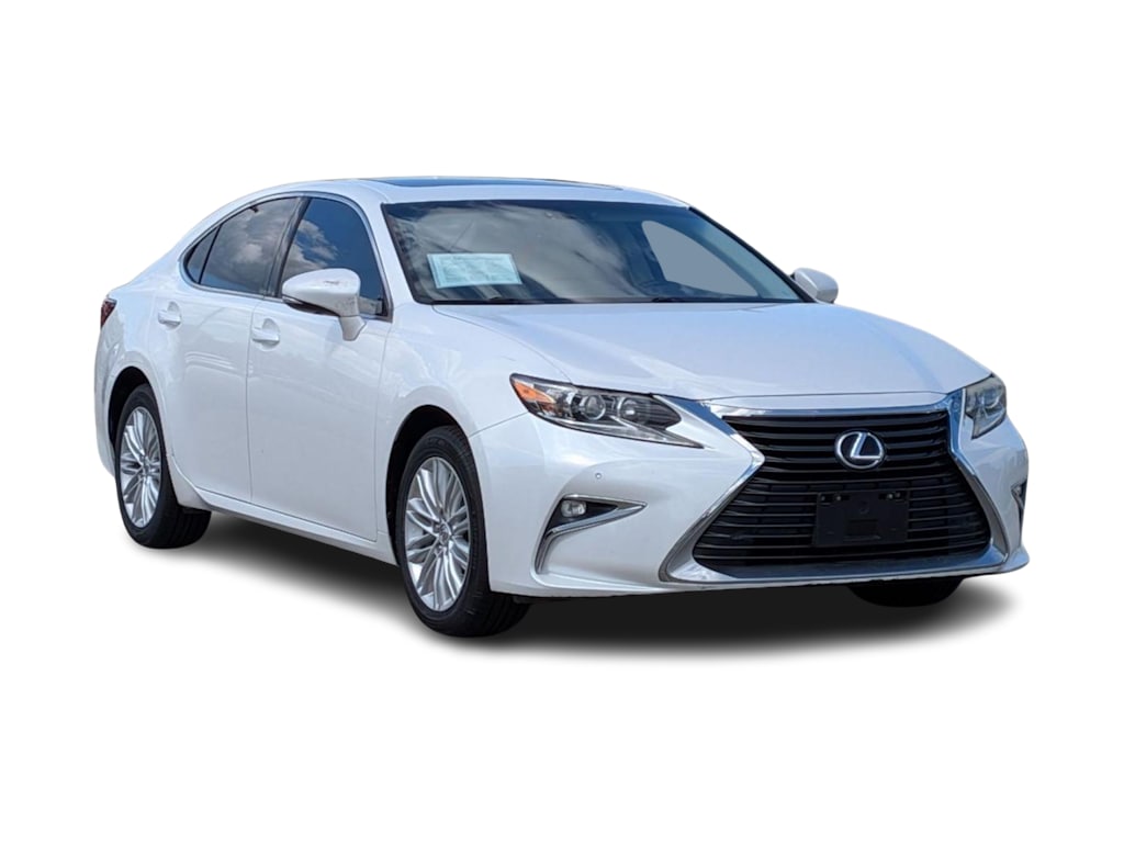 Thumbnail: 2016 Lexus ES - 21