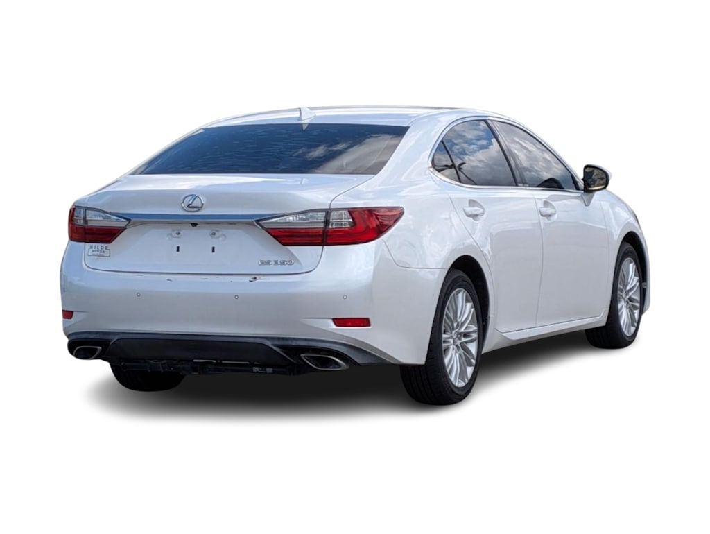 Thumbnail: 2016 Lexus ES - 19