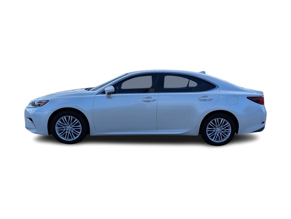 Thumbnail: 2016 Lexus ES - 3