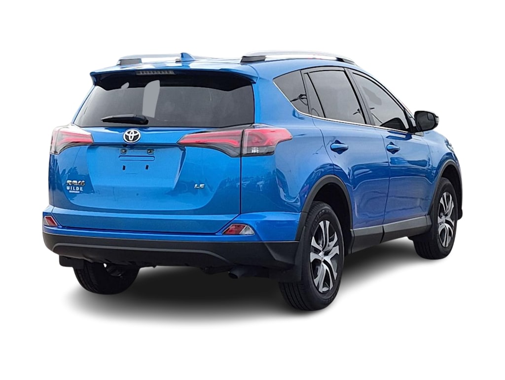 Thumbnail: 2017 Toyota RAV4 - 19