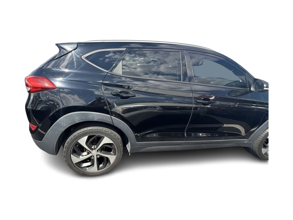 Thumbnail: 2016 Hyundai Tucson - 4