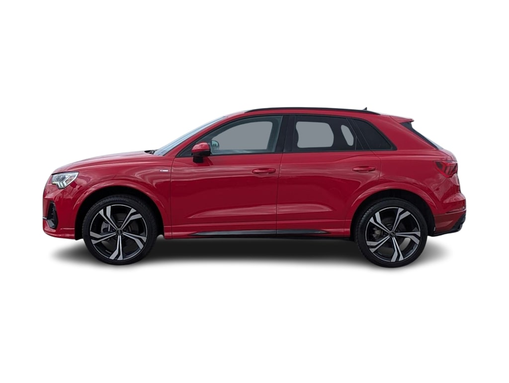 Thumbnail: 2024 Audi Q3 - 3