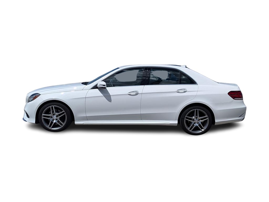 Thumbnail: 2014 Mercedes-Benz E-Class - 3