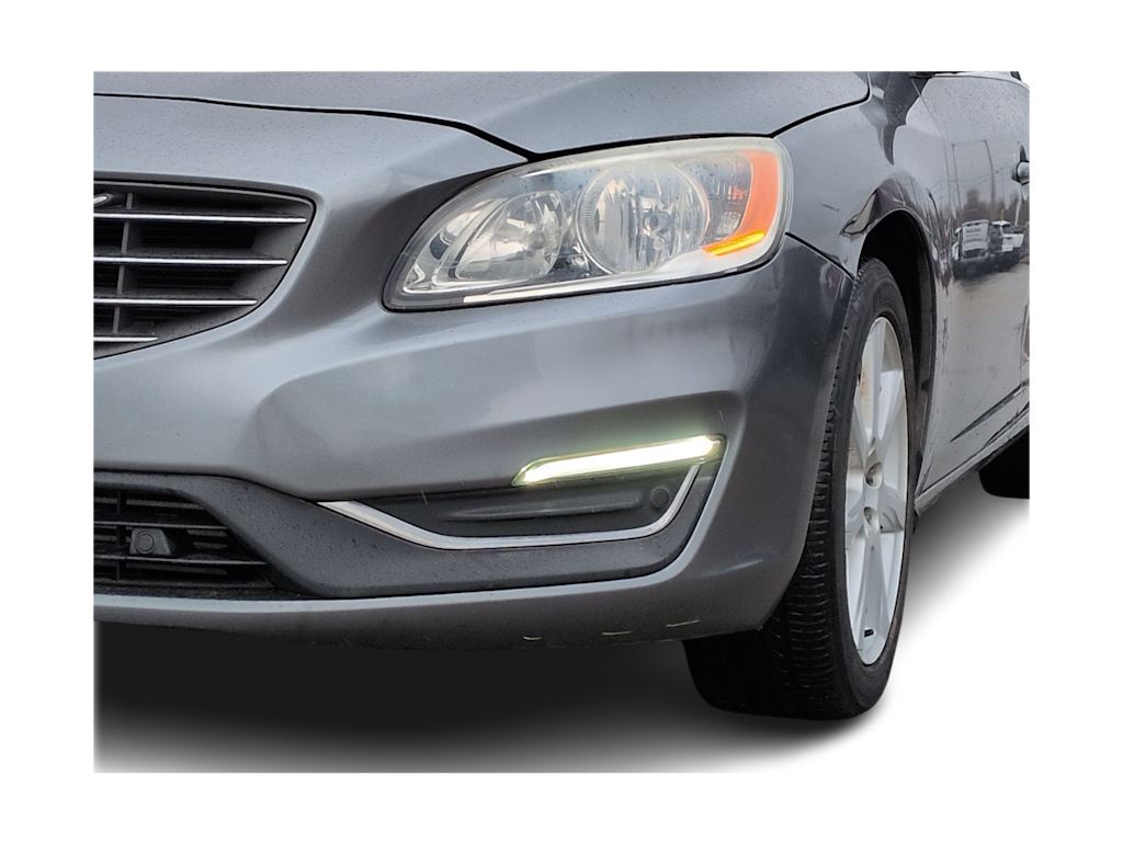 Thumbnail: 2017 Volvo V60 - 23