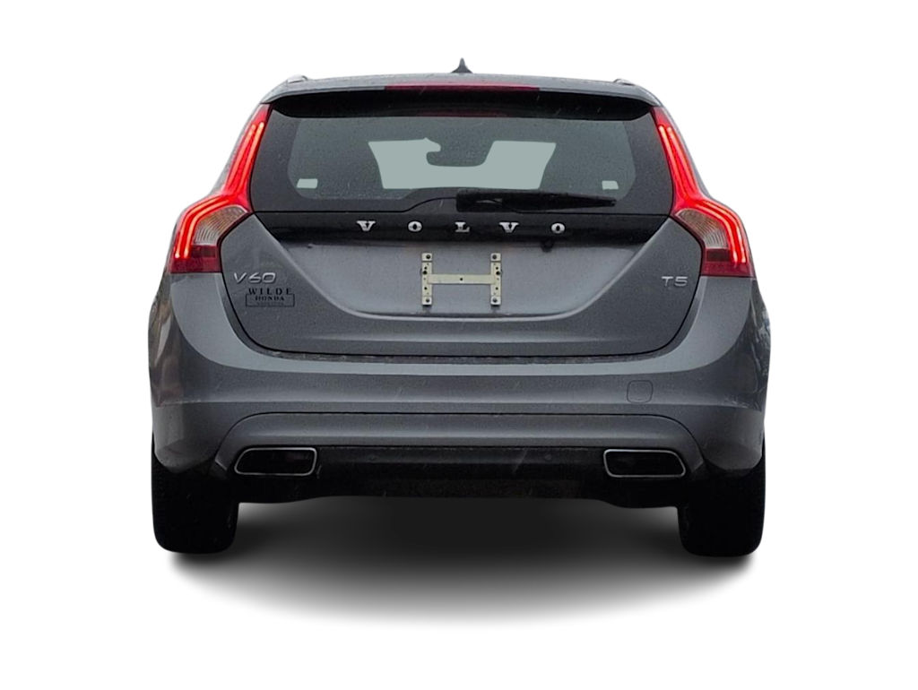 Thumbnail: 2017 Volvo V60 - 4