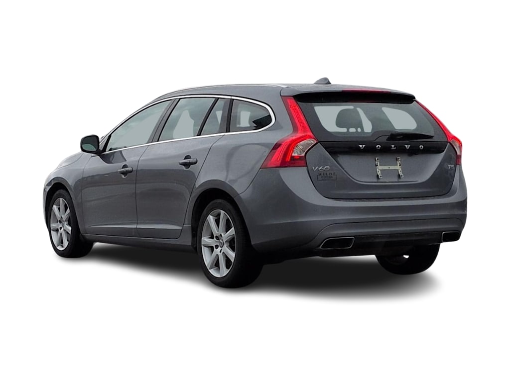 Thumbnail: 2017 Volvo V60 - 3