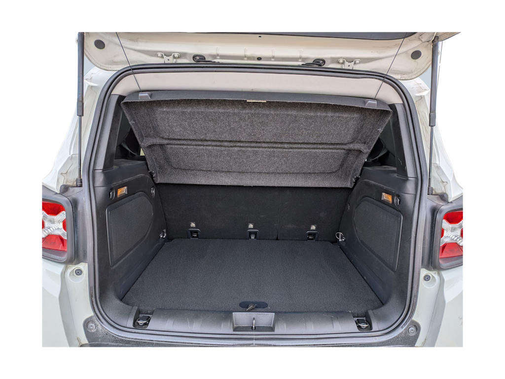 Thumbnail: 2015 Jeep Renegade - 17