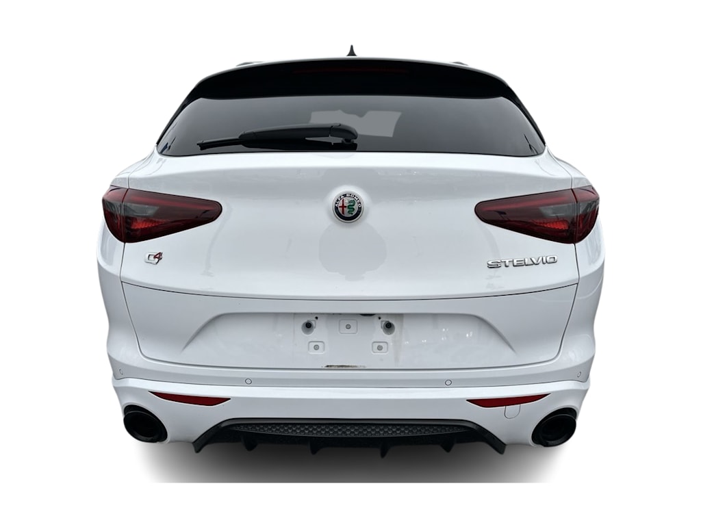 2022 Alfa Romeo Stelvio Ti 5