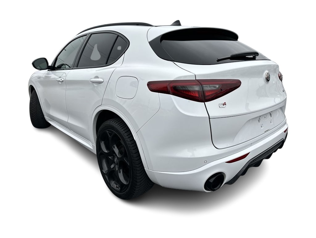 2022 Alfa Romeo Stelvio Ti 4