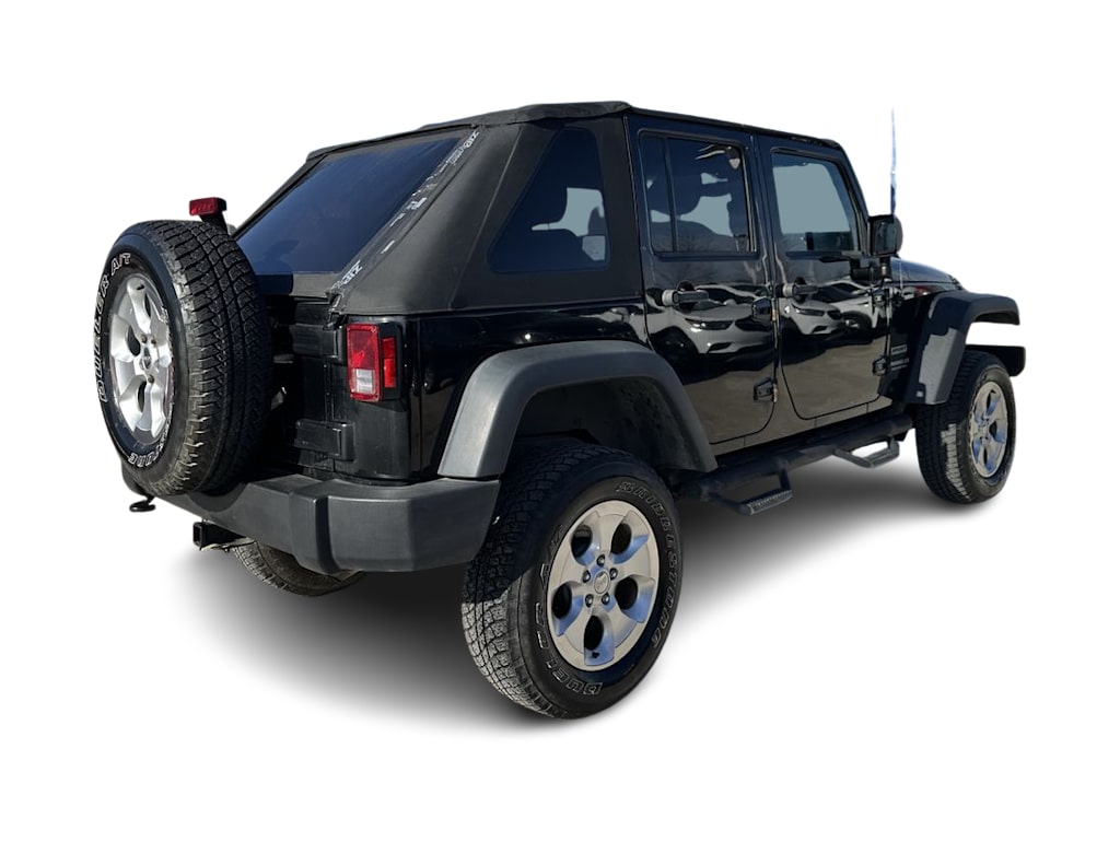 2015 Jeep Wrangler Unlimited Sport 17