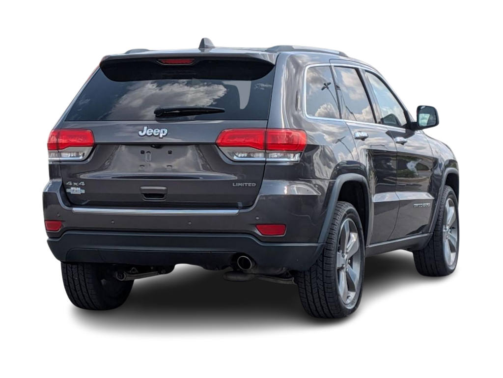 Thumbnail: 2016 Jeep Grand Cherokee - 17