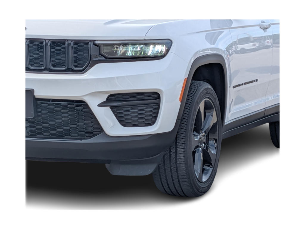 Thumbnail: 2023 Jeep Grand Cherokee - 23