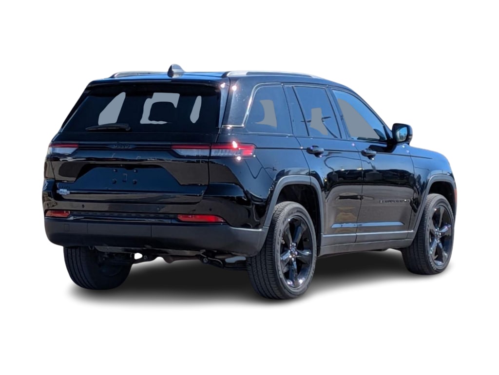 Thumbnail: 2023 Jeep Grand Cherokee - 18