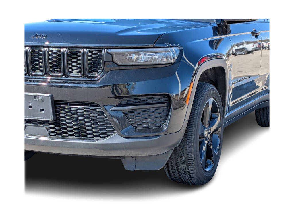 Thumbnail: 2023 Jeep Grand Cherokee - 23