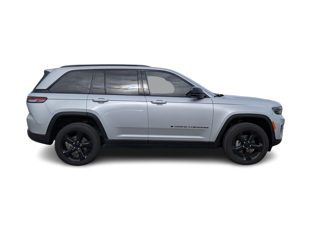 Thumbnail: 2024 Jeep Grand Cherokee - 20