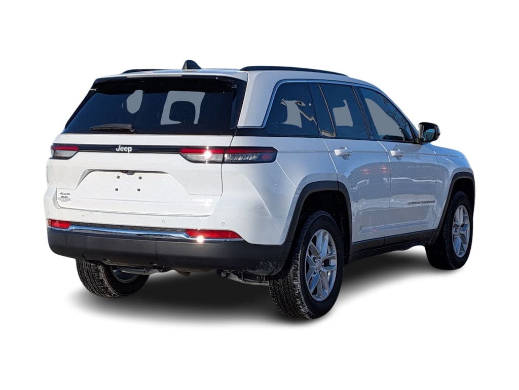 Thumbnail: 2024 Jeep Grand Cherokee - 17