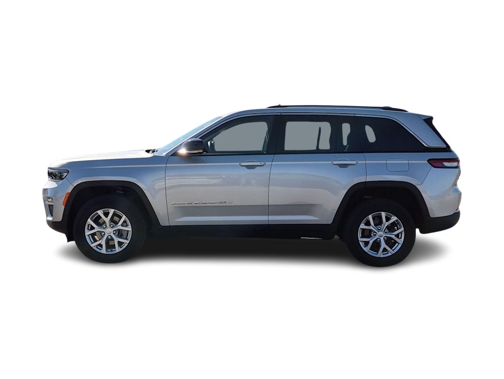Thumbnail: 2023 Jeep Grand Cherokee - 3