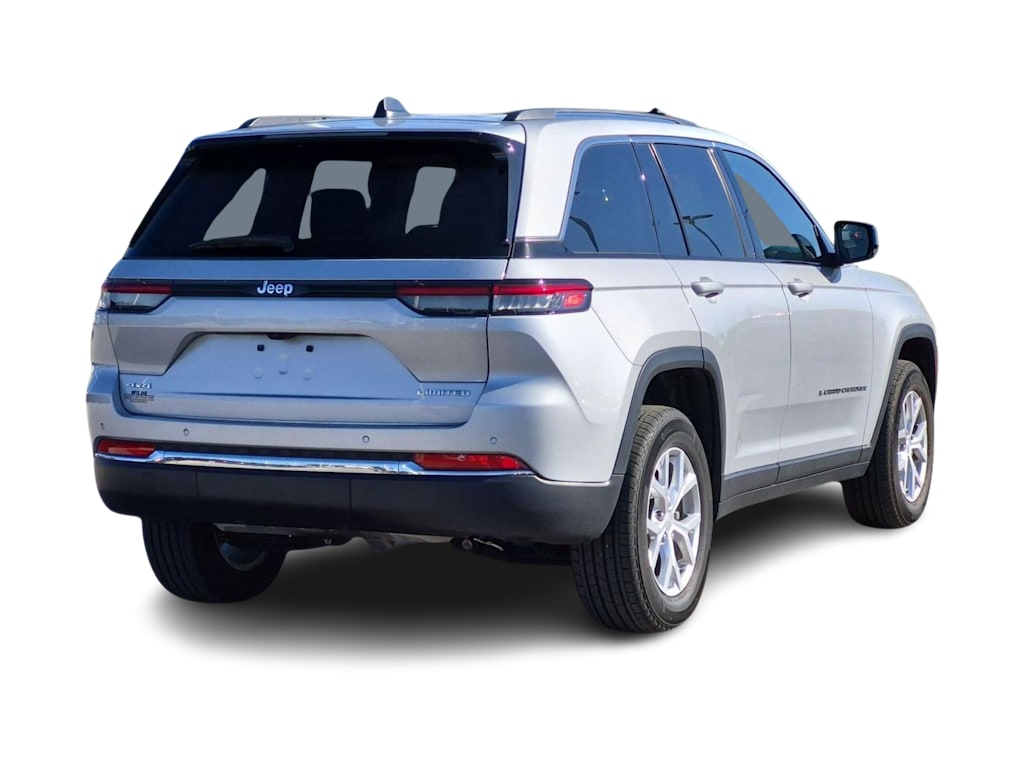 Thumbnail: 2023 Jeep Grand Cherokee - 18