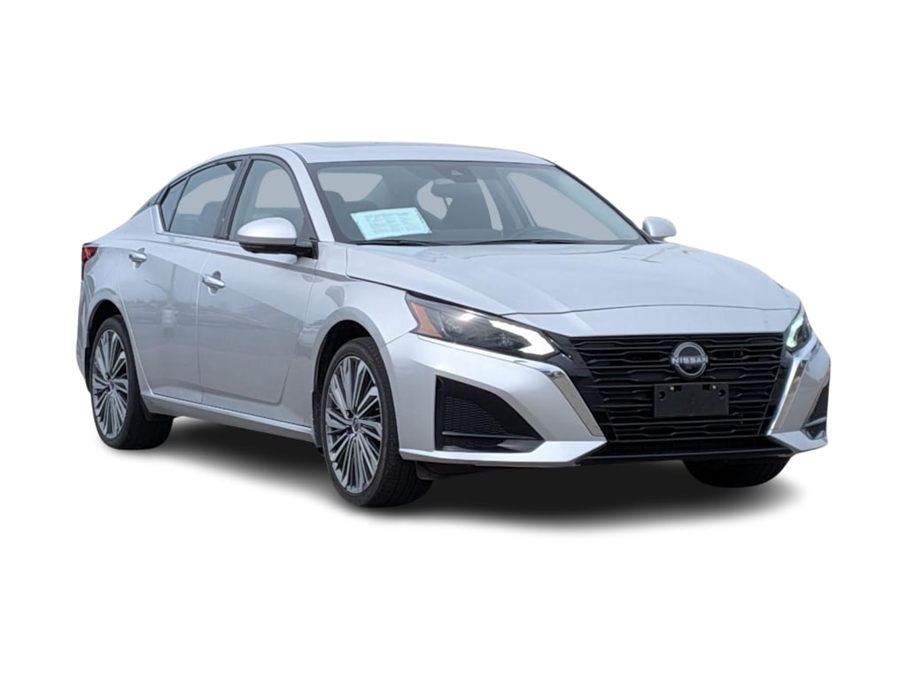 Thumbnail: 2023 Nissan Altima - 21