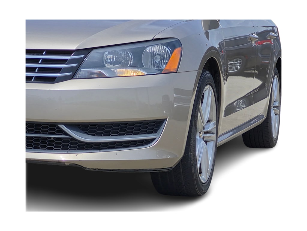 Thumbnail: 2015 Volkswagen Passat - 25