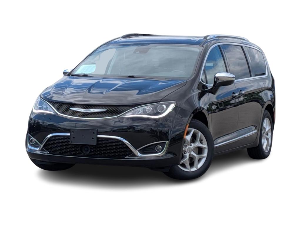 Thumbnail: 2018 Chrysler Pacifica - 6