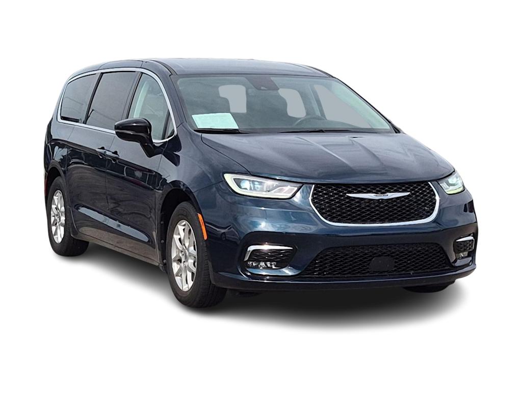 Thumbnail: 2024 Chrysler Pacifica - 21