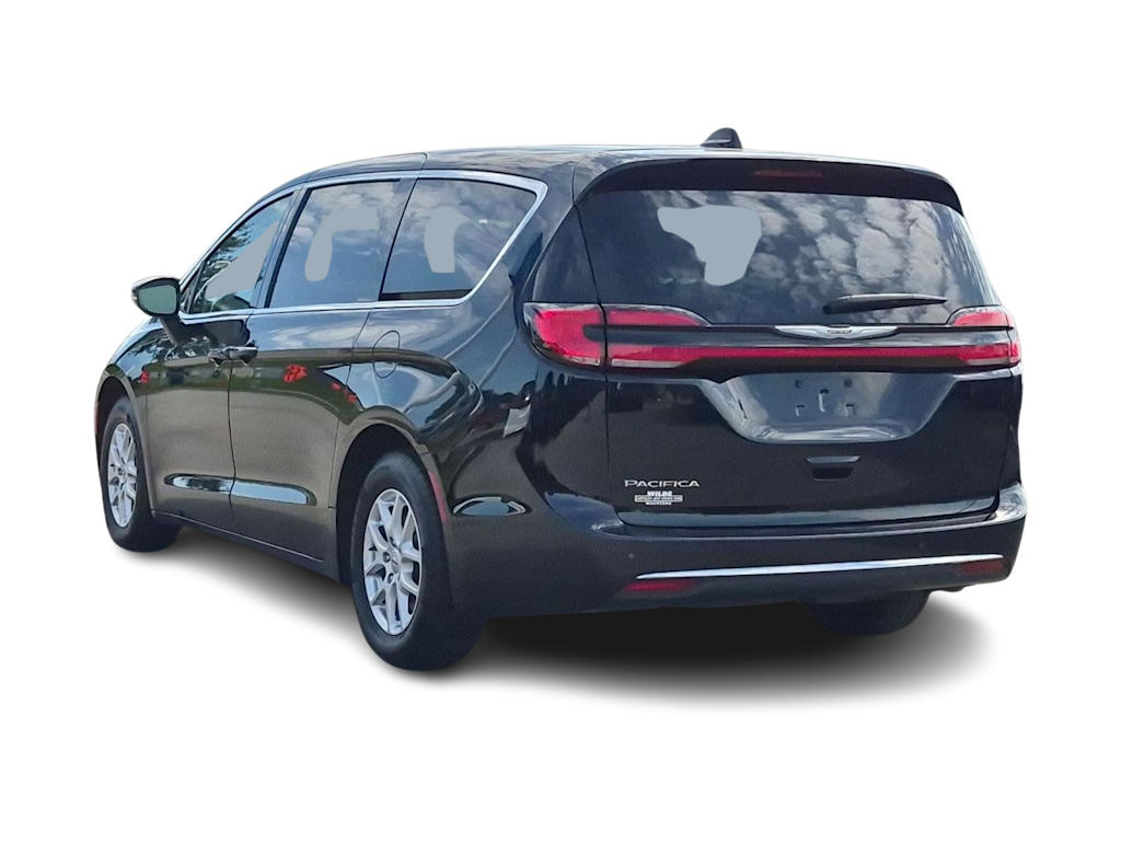 Thumbnail: 2024 Chrysler Pacifica - 4