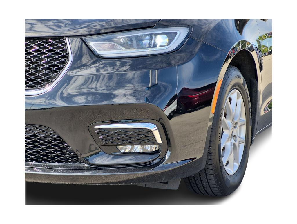 Thumbnail: 2024 Chrysler Pacifica - 23