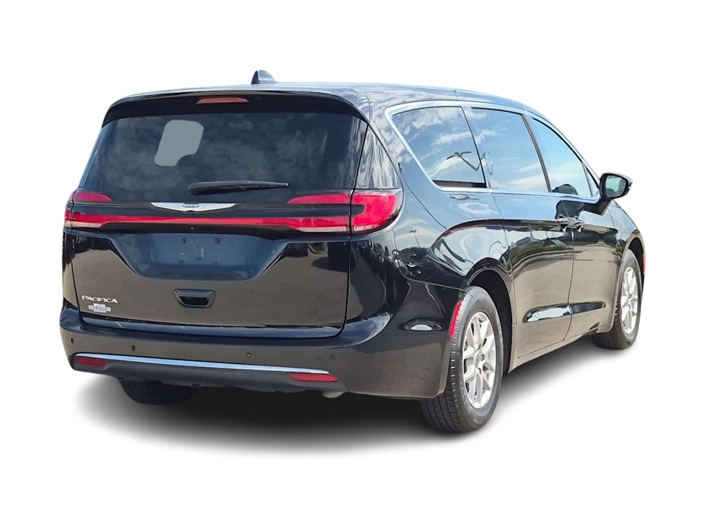 Thumbnail: 2024 Chrysler Pacifica - 19