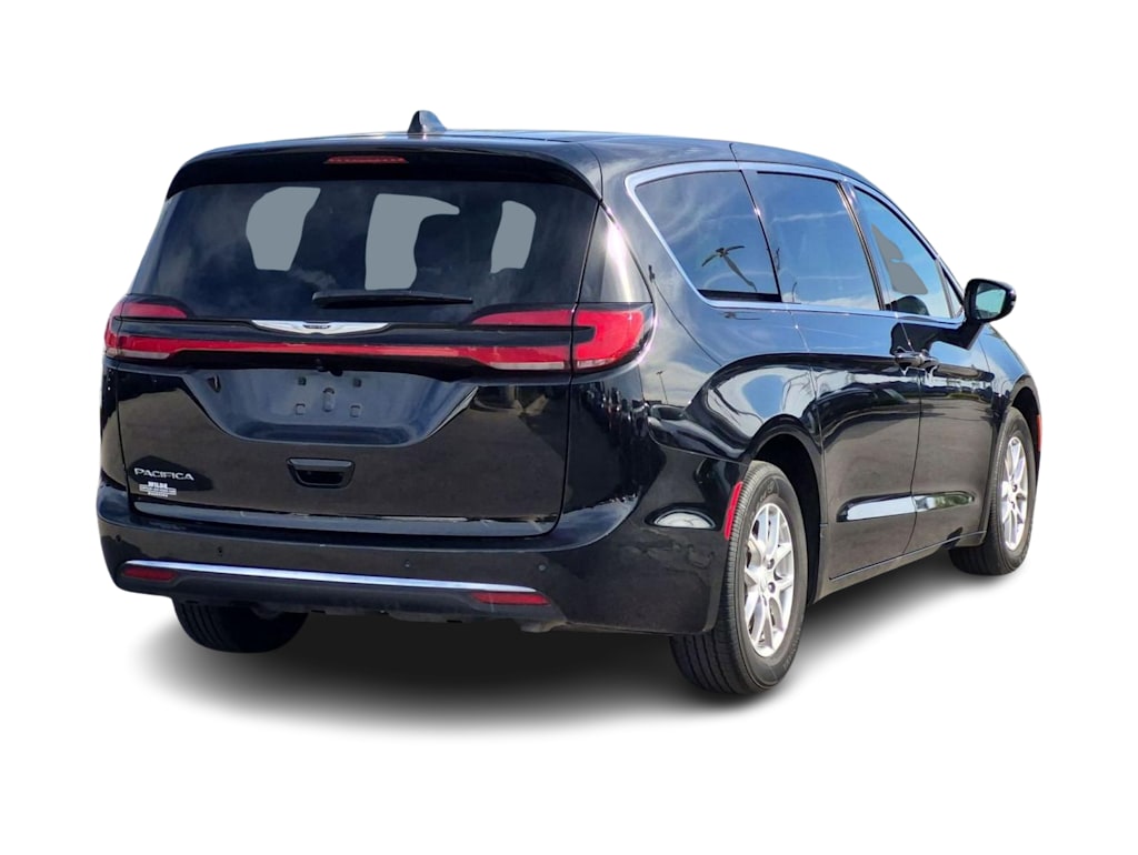 Thumbnail: 2026 Chrysler Pacifica - 18