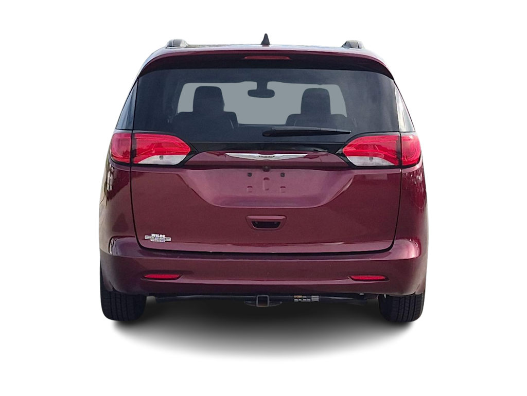 Thumbnail: 2021 Chrysler Voyager - 5