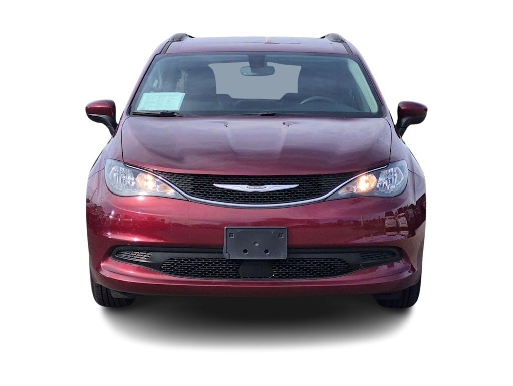 Thumbnail: 2021 Chrysler Voyager - 21