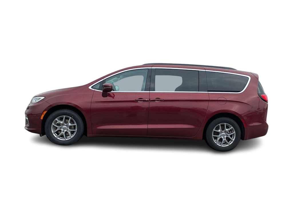 Thumbnail: 2021 Chrysler Pacifica - 3