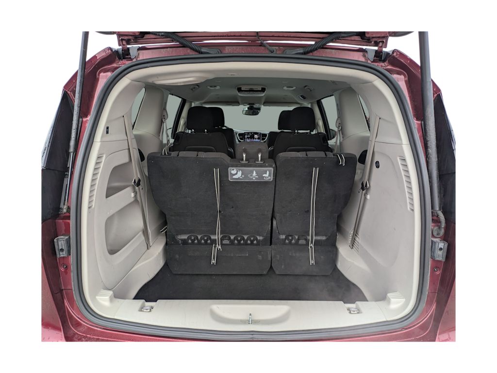 Thumbnail: 2021 Chrysler Pacifica - 16