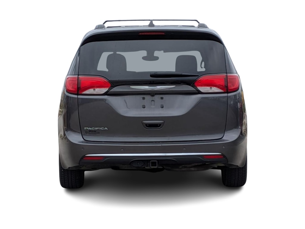 Thumbnail: 2018 Chrysler Pacifica - 5