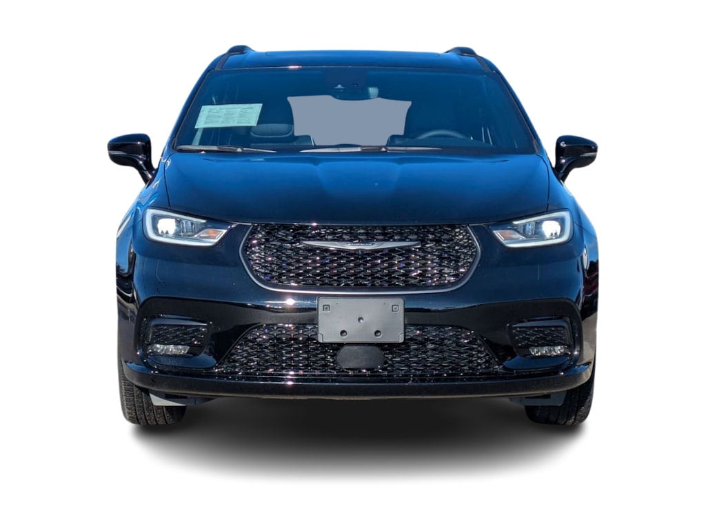 Thumbnail: 2026 Chrysler Pacifica - 4