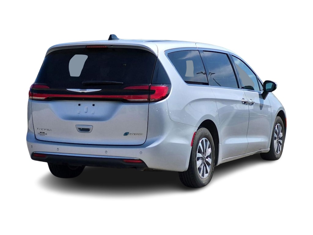 Thumbnail: 2023 Chrysler Pacifica - 19