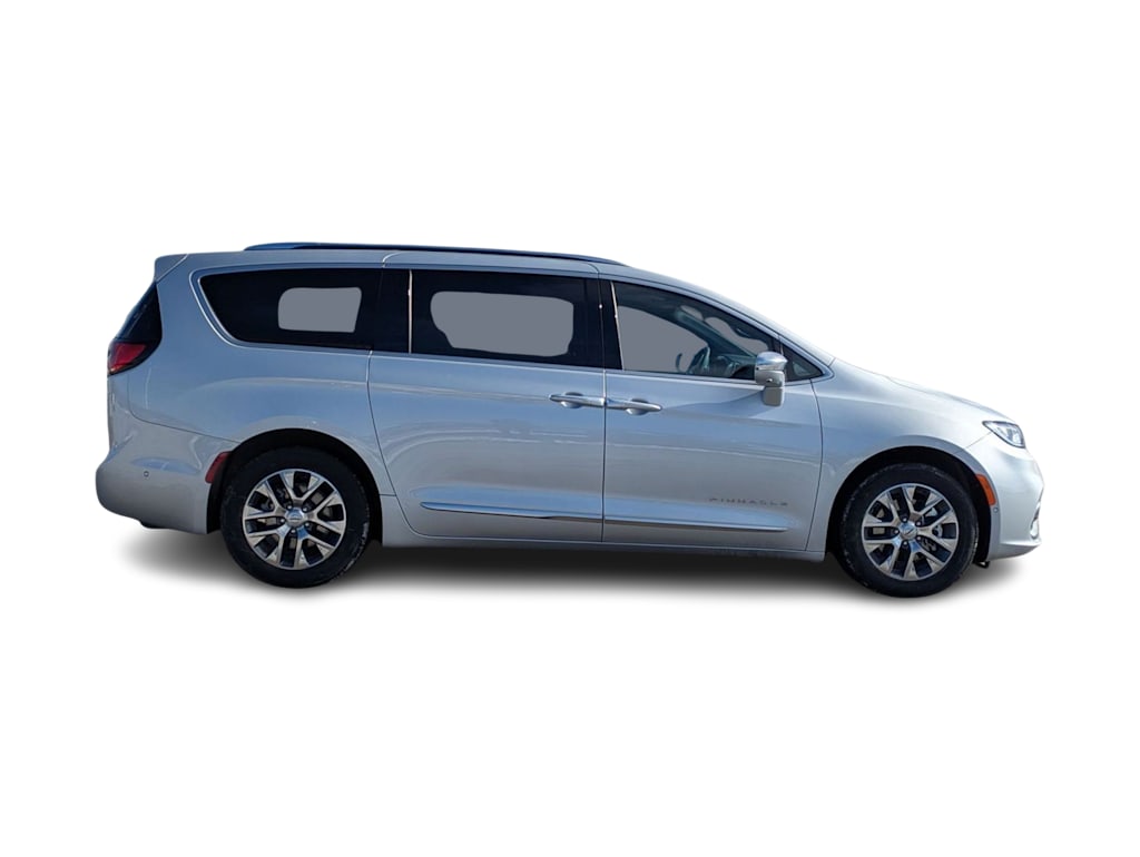 Thumbnail: 2024 Chrysler Pacifica - 21