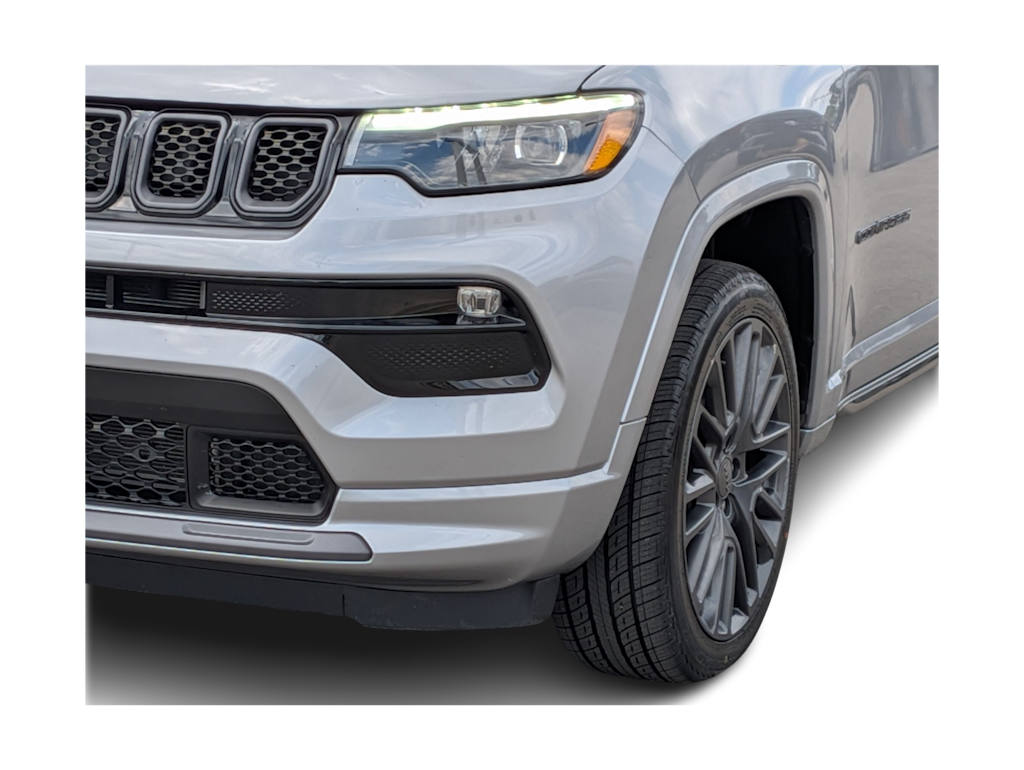 Thumbnail: 2023 Jeep Compass - 22